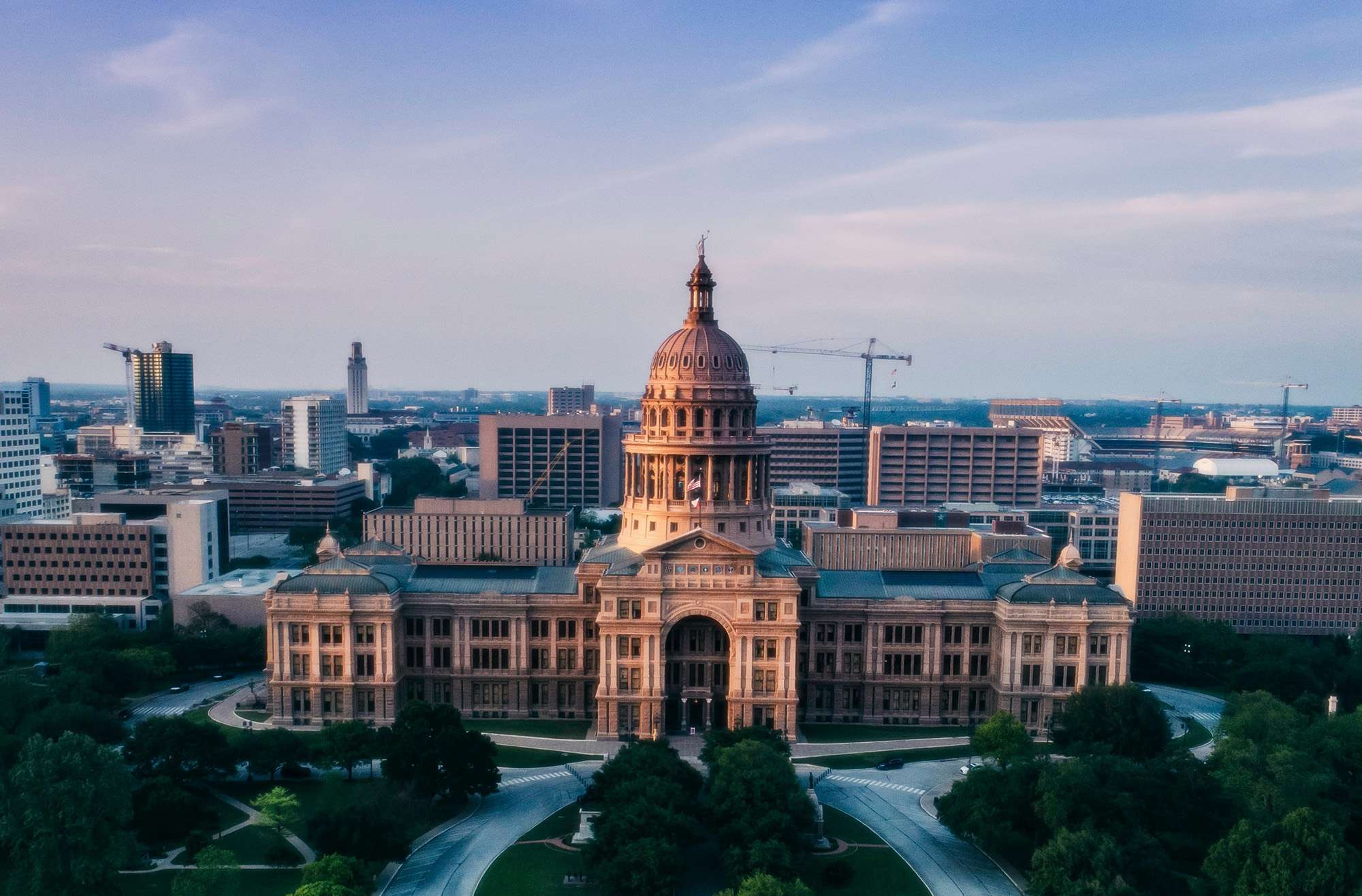 Picture of the Texas state capital in Austin, TX - State-level regulations are an important piece of starting a house cleaning business in Texas